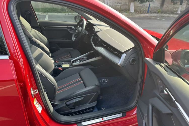 Used Audi A3 2024 Sportback 35 TFSI Fashionable Sports Model
