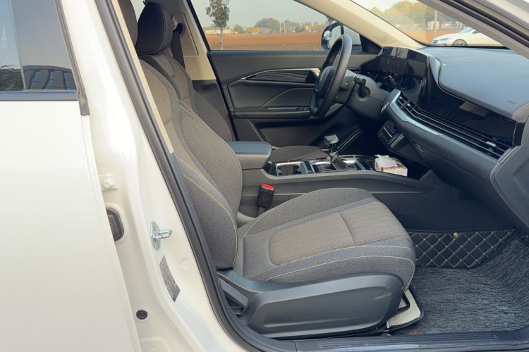 Used Bestune B70 2022 Third Generation 1.5T Automatic Enjoyment Version
