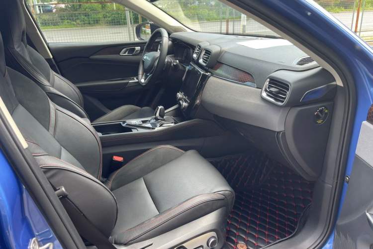 Used Lynk & Co 02 2018 1.5T DCT Two-Wheel Drive Pro Version China V Emission Standard
