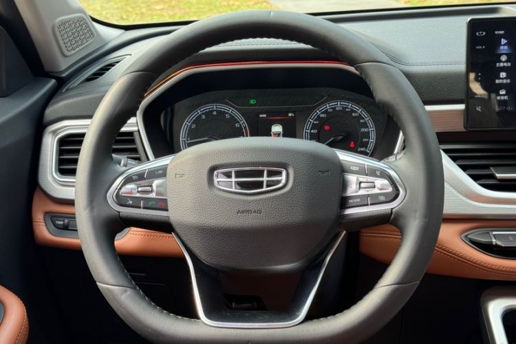 Used Geely Auto Vision X6 2020 1.4T CVT Luxury Edition
