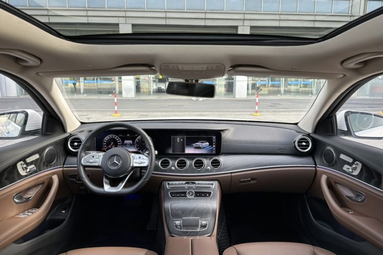 Used Mercedes-Benz E-Class 2019 E 300 L Sporty and Stylish Model
