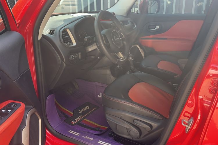 Used  Renegade 2016 1.4T Automatic High-Energy Version
