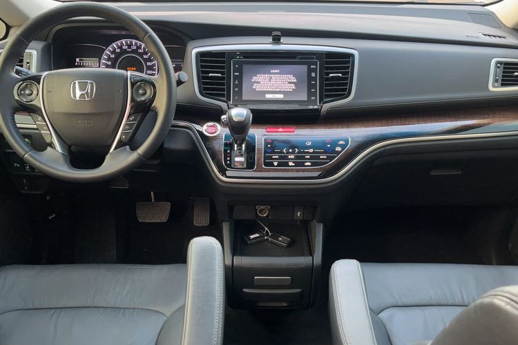 Used Honda Odyssey 2017 2.4L Supreme Edition