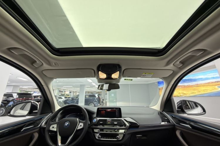 Used BMW iX3 2021 Updated Leading Edition
