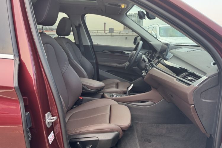 Used BMW X1 2020 sDrive25Li Leading Model
