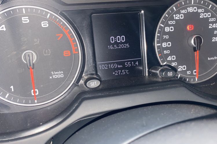 Used Audi Q5 2018 Collector's Edition 40 TFSI Ambition Model
