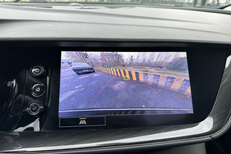 Used Buick Envision 2020 Onix S 652T Two-Wheel Drive Elite Model
