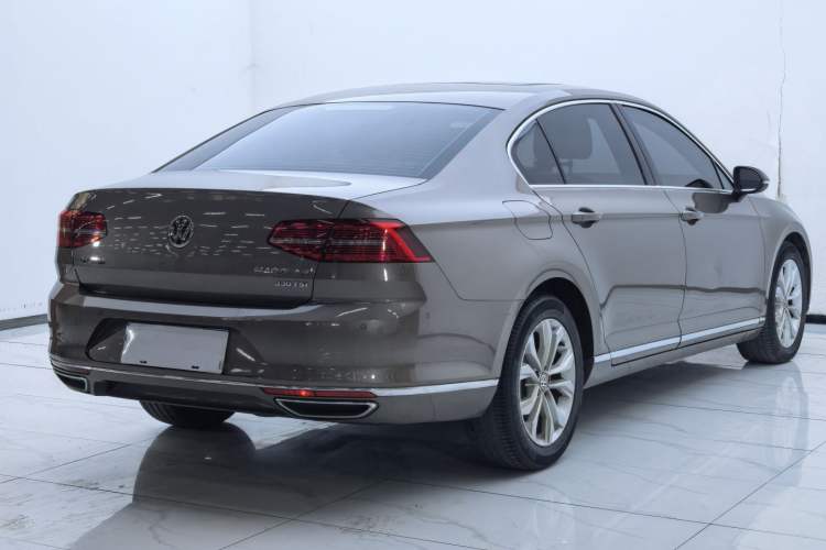 Used Volkswagen Magotan 2018 Facelift 330TSI DSG Luxury Model
