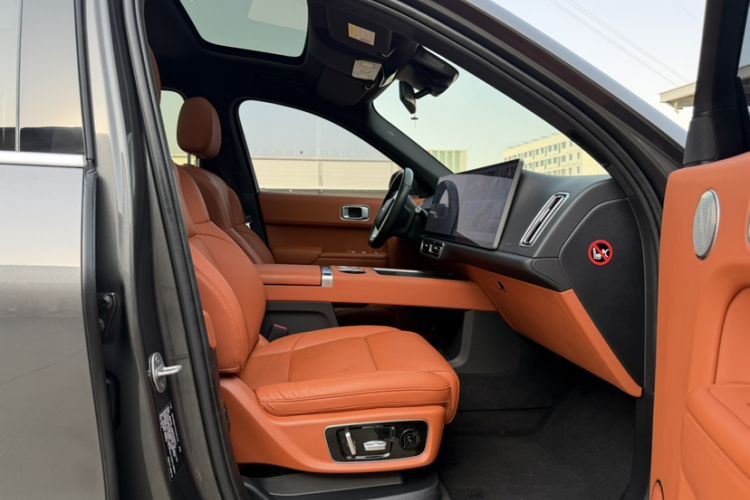 Used Li Auto L8 2023 Pro Model
