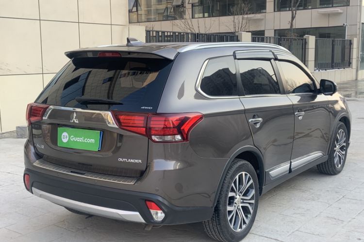 Used Mitsubishi Outlander 2018 2.4L 4x4 Elite Edition 5 Seats