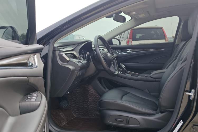 Used Buick LaCrosse 2021 652T Luxury Model
