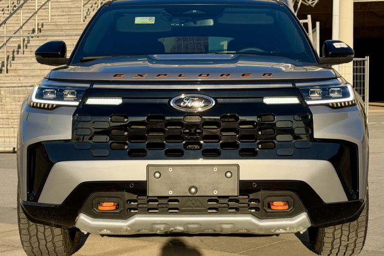 Used Ford Explorer 2024 2.3T EcoBoost Kunlun Peak Edition 6-Seater