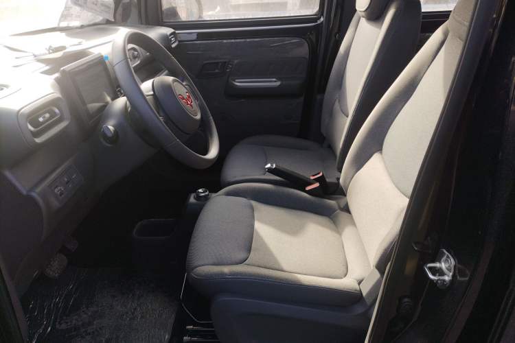 Used Wuling Zhiguang New Energy 2025 Comfort Model