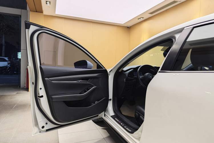 Used Mazda Mazda 3 Axela 2021 2.0L Automatic Zhiya Edition