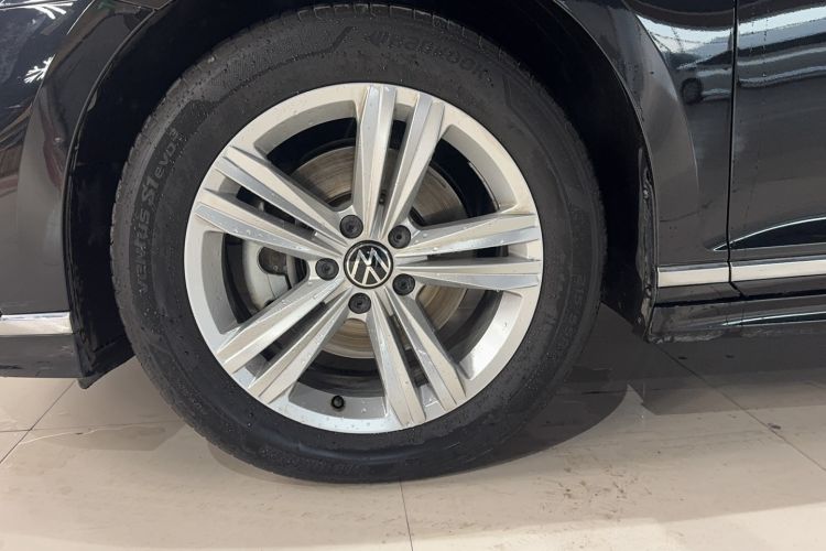 Used Volkswagen Magotan 2025 Zhongxiang Version 280TSI DSG Comfort Edition