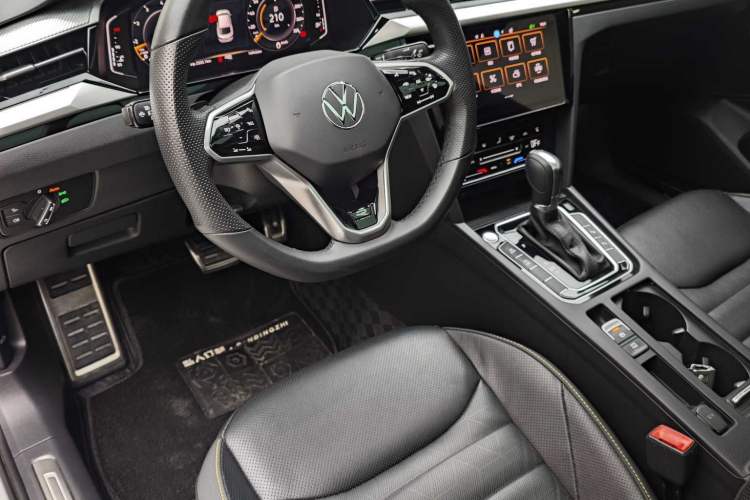 Used Volkswagen FAW-Volkswagen CC 2024 380TSI Striking Edition
