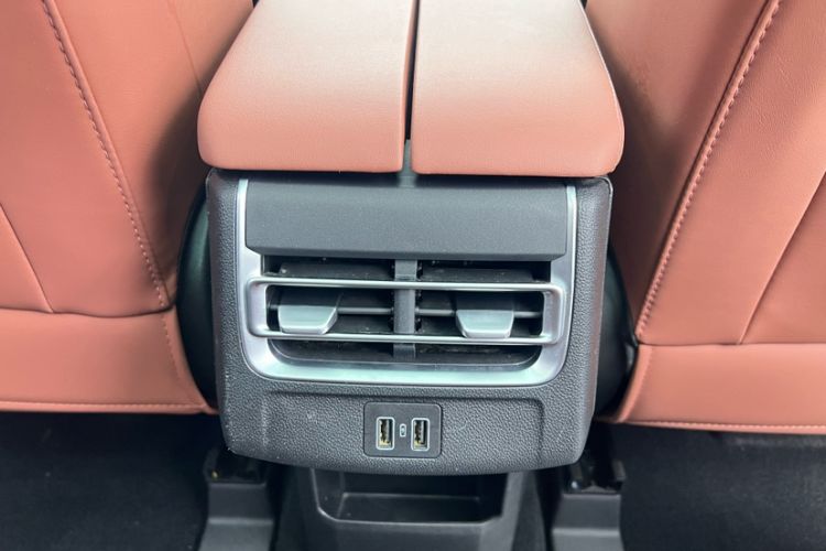 Used Changan CS75 PLUS 2023 3rd Generation 1.5T Automatic Prestige Model
