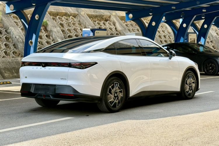 Used ARCFOX Alpha S5 2024 560PRO 185kW
