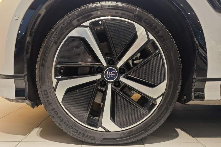 Used BYD Song L EV 2025 Intelligent Driving Version 662 km LiDAR Excellence Edition