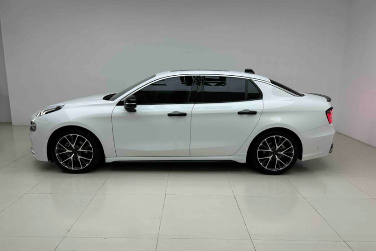 Used Lynk & Co 03 2022 2.0TD DCT JingPro
