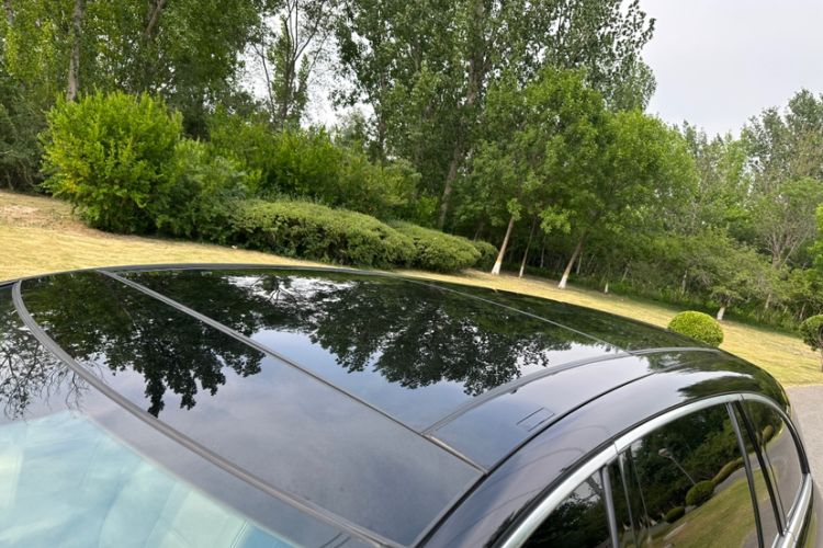 Used Mercedes-Benz R-Class 2017 R 320 4MATIC Business Edition Prestige Model