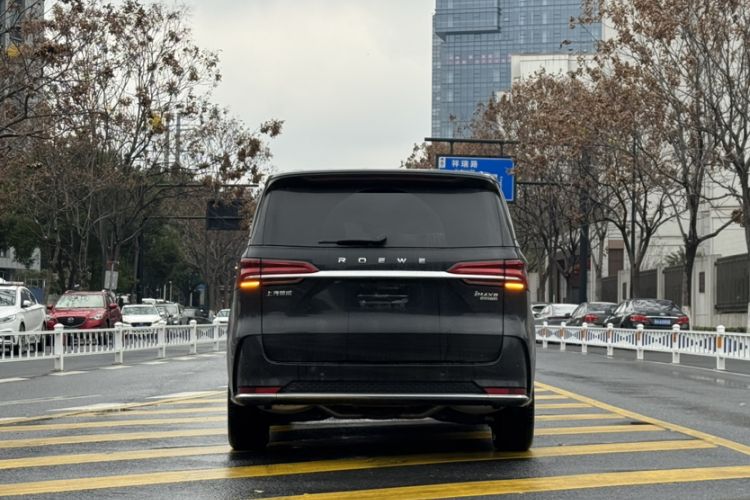 Used Roewe iMAX8 2023 400TGI Comfort Edition
