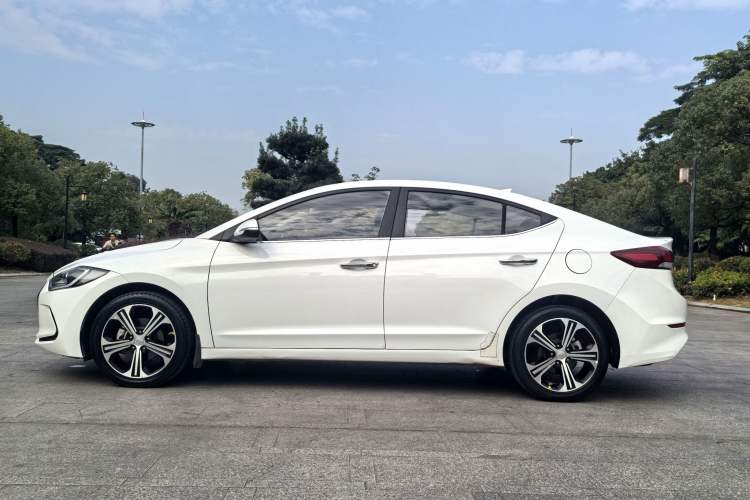 Used Hyundai Elantra 2018 1.4T Dual-Clutch Xuan Dong · Dynamic Edition
