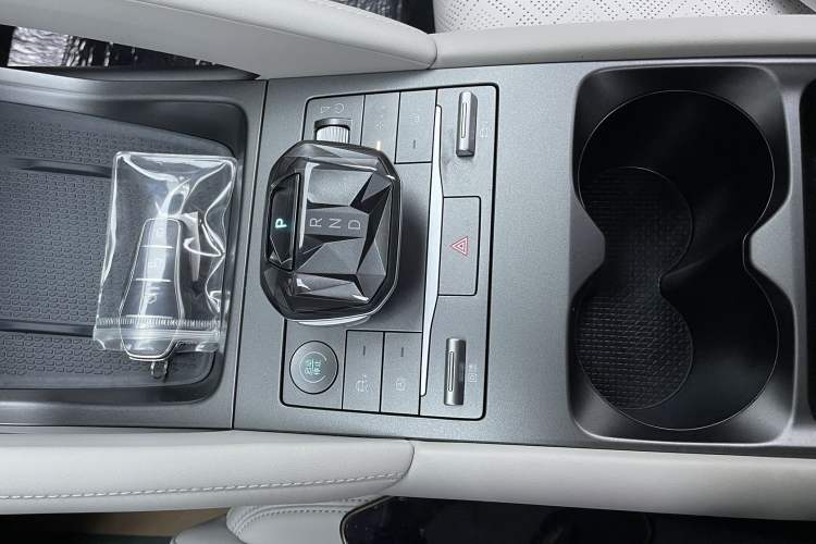 Used BYD Yuan UP 2024 401 km Active Version
