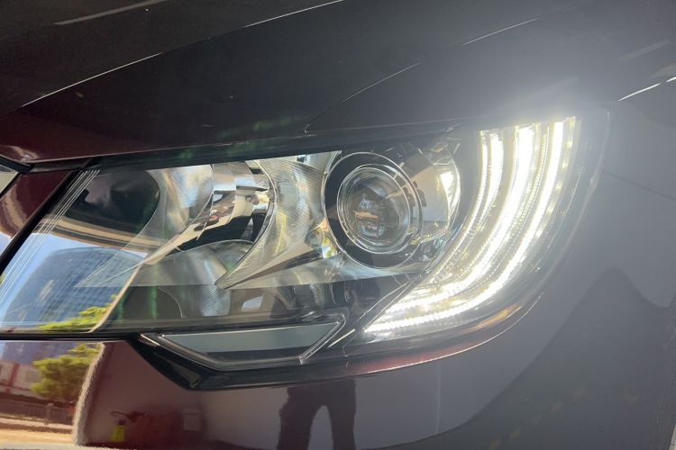 Used Skoda Superb 2013 1.8TSI Automatic Yashi Edition
