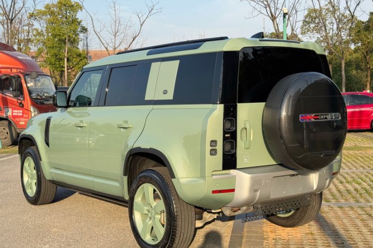 Used Land Rover Defender 2023 110 3.0T P400 75th Anniversary Legend Edition
