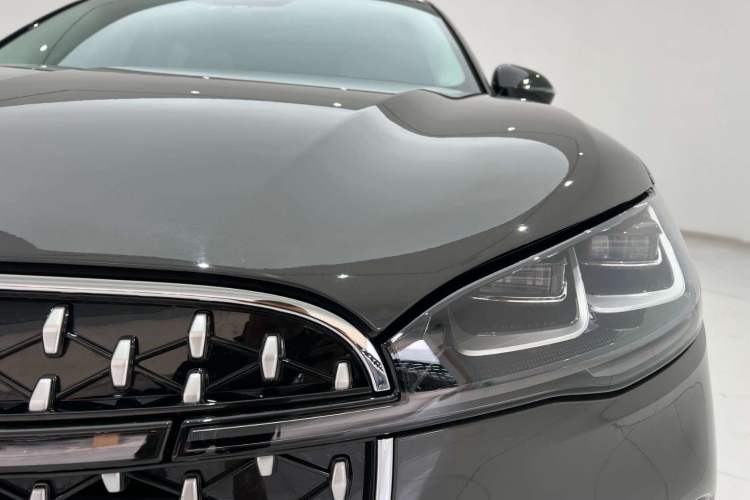 Used Lincoln Corsair 2023 2.0T Two-Wheel-Drive Luxury Edition