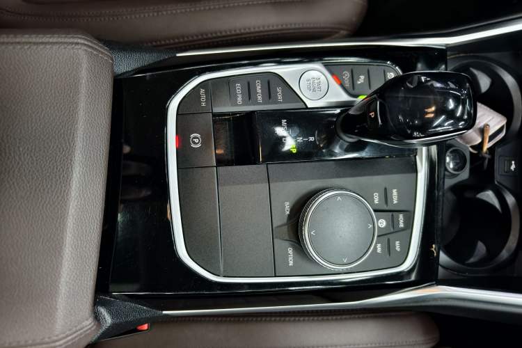 Used BMW 3 Series 2021 Second Facelift 320Li M Sport Package
