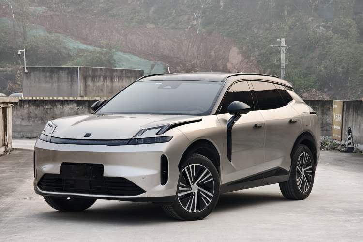 Used Lynk & Co 08 EM-P 2025 245km Ultra-Long Range Halo