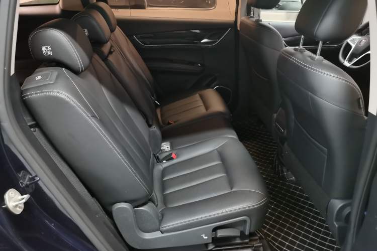 Used BYD Song MAX 2017 1.5T Manual Smart Connect Luxury 7-Seater
