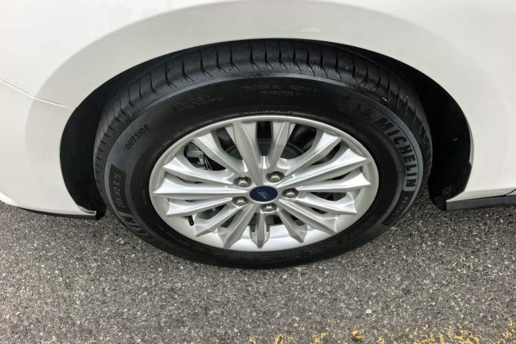 Used Ford Focus 2021 Sedan EcoBoost 180 Automatic Trendy Model