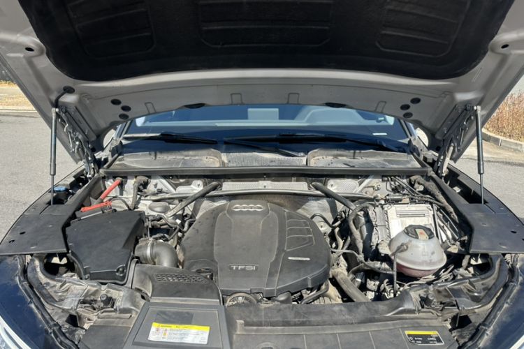 Used Audi Q5L 2018 40 TFSI Prestige Edition China VI Emission Standard
