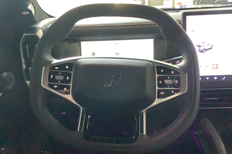 Used Jetour Traveler 2023 2.0T All-Wheel Drive CrossPRO+
