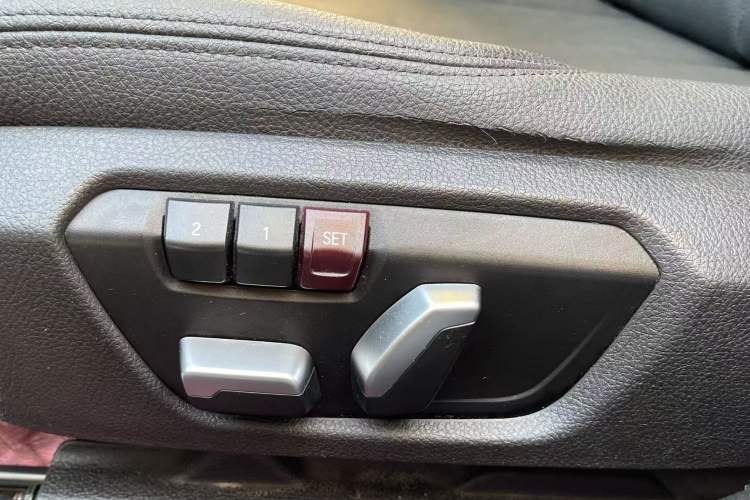 Used BMW 3 Series 2017 318Li Fashion Model
