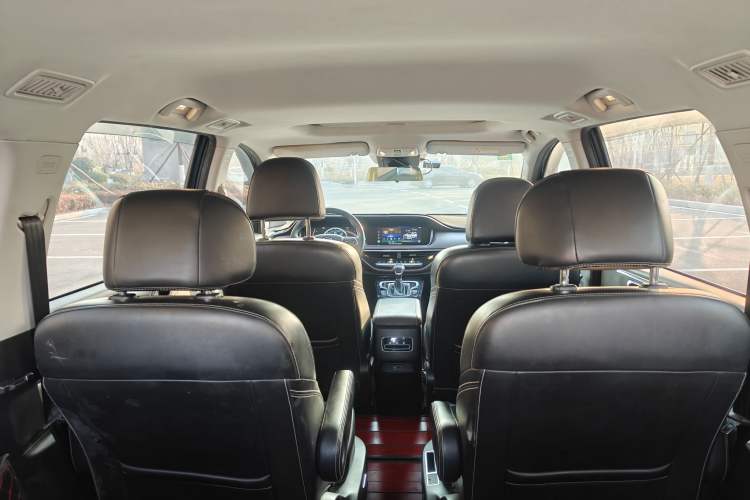 Used GAC Trumpchi M6 2023 PRO 270T DCT Luxury Edition
