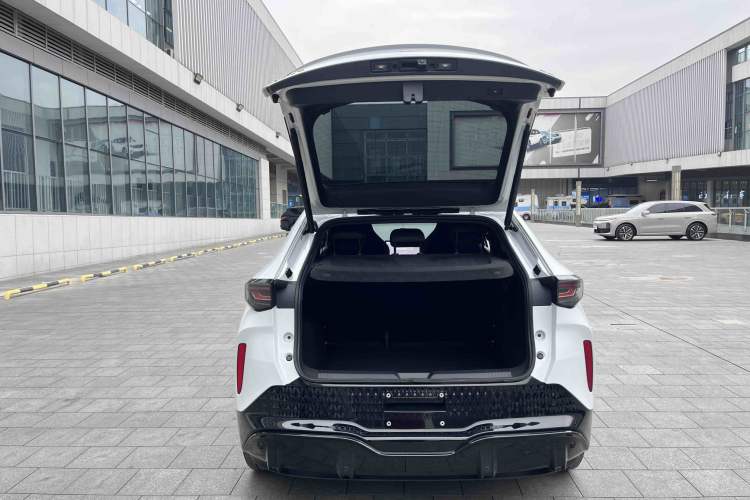 Used Volkswagen ID.UNYX 2024 Pro Long-Range Version
