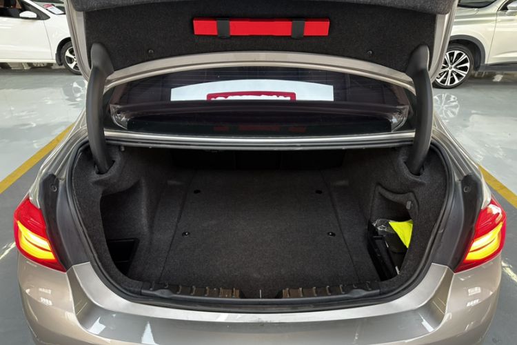 Used BMW 3 Series 2019 320Li Fashion Model
