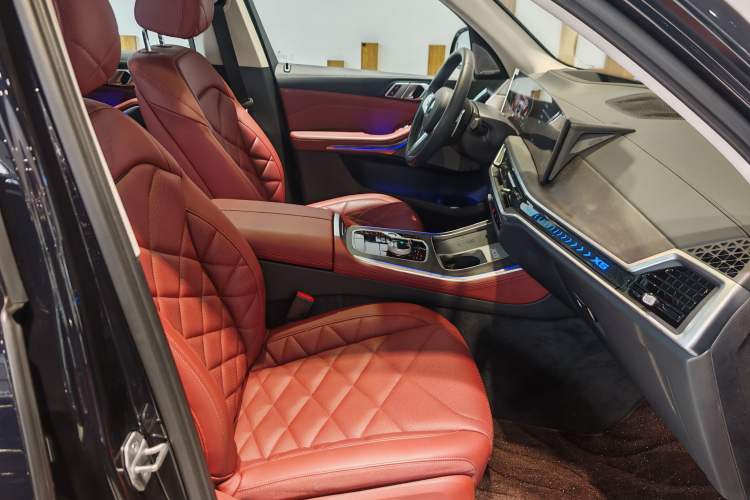 Used BMW X5 2023 xDrive 30Li Luxury M Sport Night Edition Package
