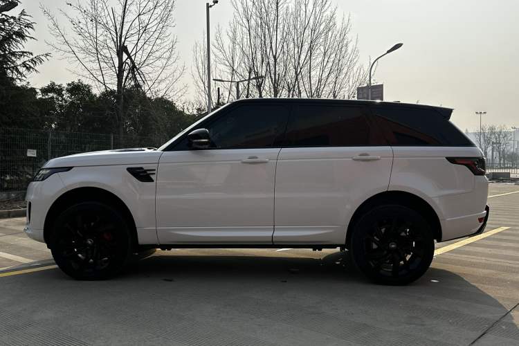 Used Land Rover Range Rover Sport 2020 3.0 L6 HSE DYNAMIC
