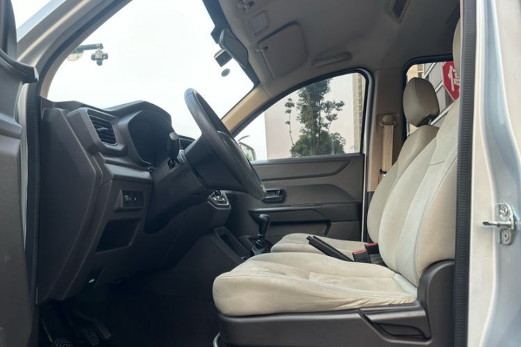 Used Wuling Hongguang V 2019 1.5L Enjoyment Version China VI LAR
