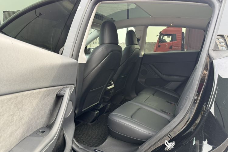 Used Tesla Model Y 2023 Rear-Wheel-Drive Version