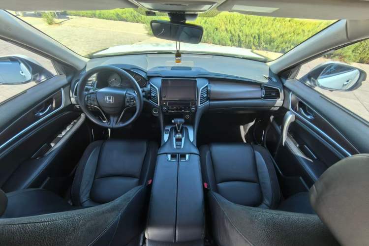 Used Honda Avancier 2017 240TURBO Two-Wheel Drive Premium Edition
