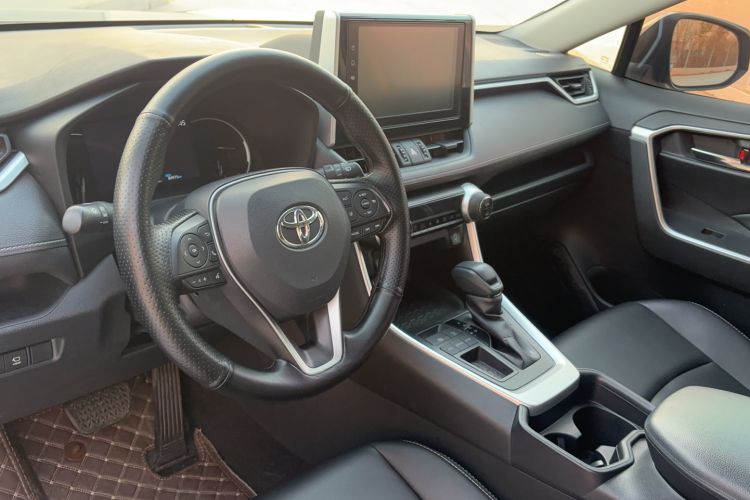 Used Toyota RAV4 2020 2.0L CVT Two-Wheel Drive Fashion Edition
