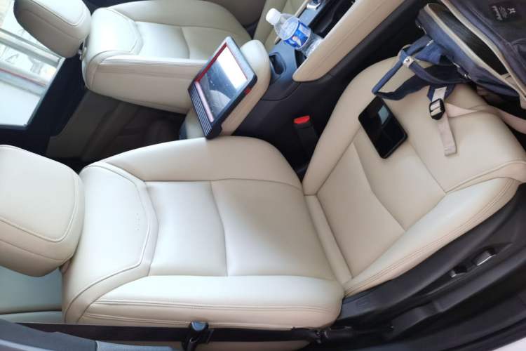 Used Cadillac XT5 2016 28T Four-Wheel Drive Tech Version
