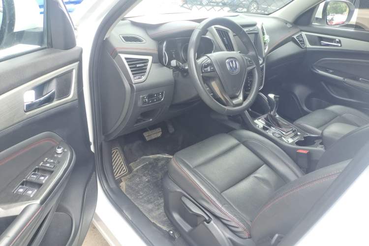 Used Changan CS75 2017 Shangkui Edition 1.5T Automatic Fengxiang Model
