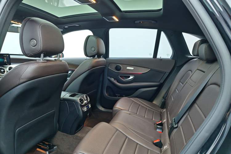 Used Mercedes-Benz GLC 2021 GLC 260 L 4MATIC Luxury Model
